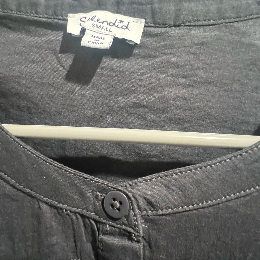 Splendid small lightweight top in dark grey size small